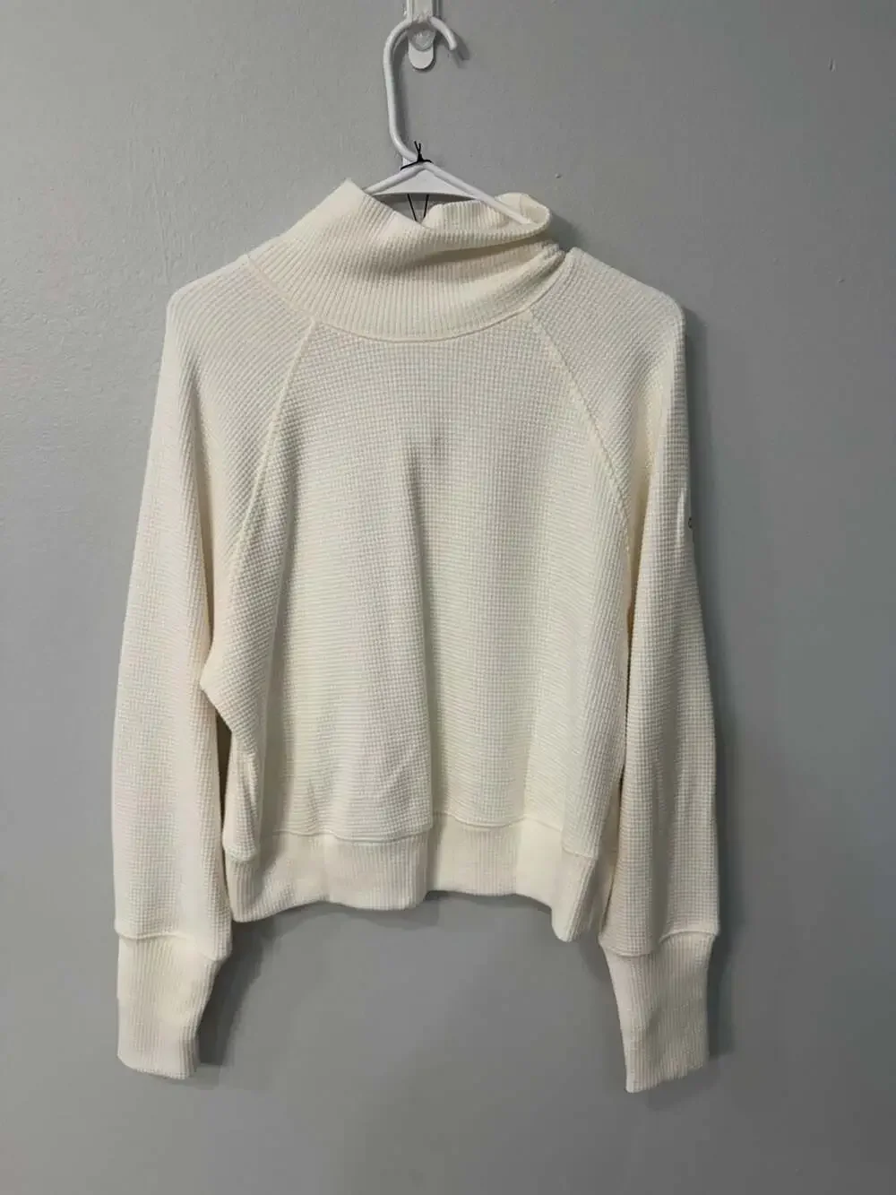 Alo Yoga Waffle Weekend Escape Mock Neck Long Sleeve